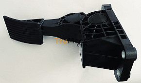 ACCELERATOR PEDAL